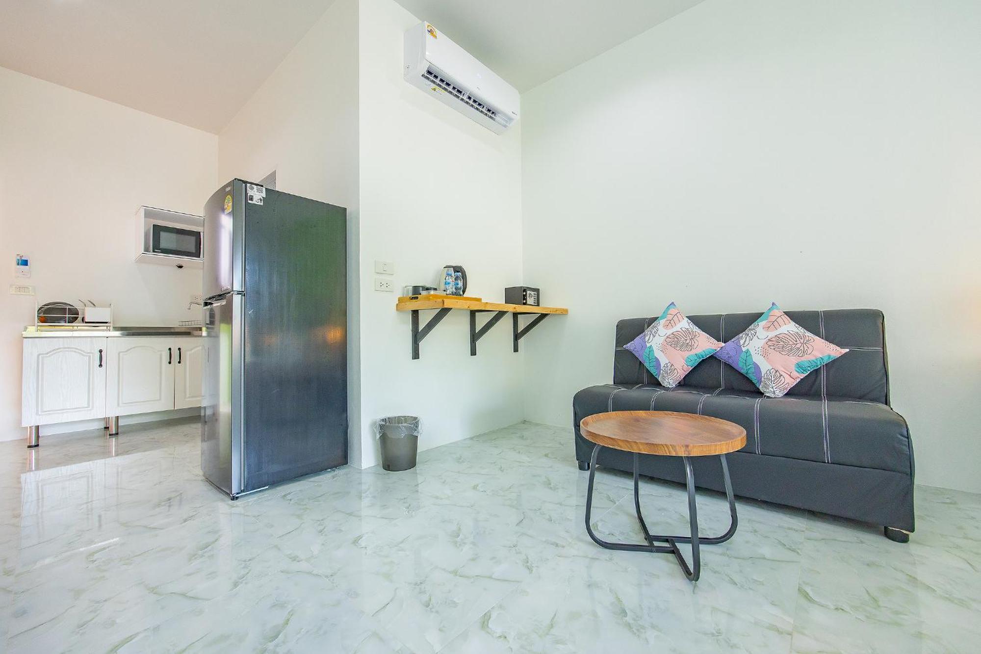 Karon Hotel At 22 Екстериор снимка