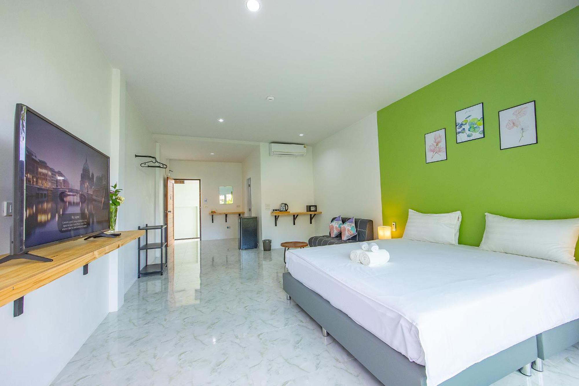 Karon Hotel At 22 Екстериор снимка